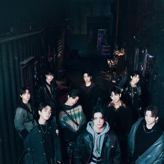 Зе дарк мун. Dark Moon the Grey City webtoon. Dark Moon the Grey City.